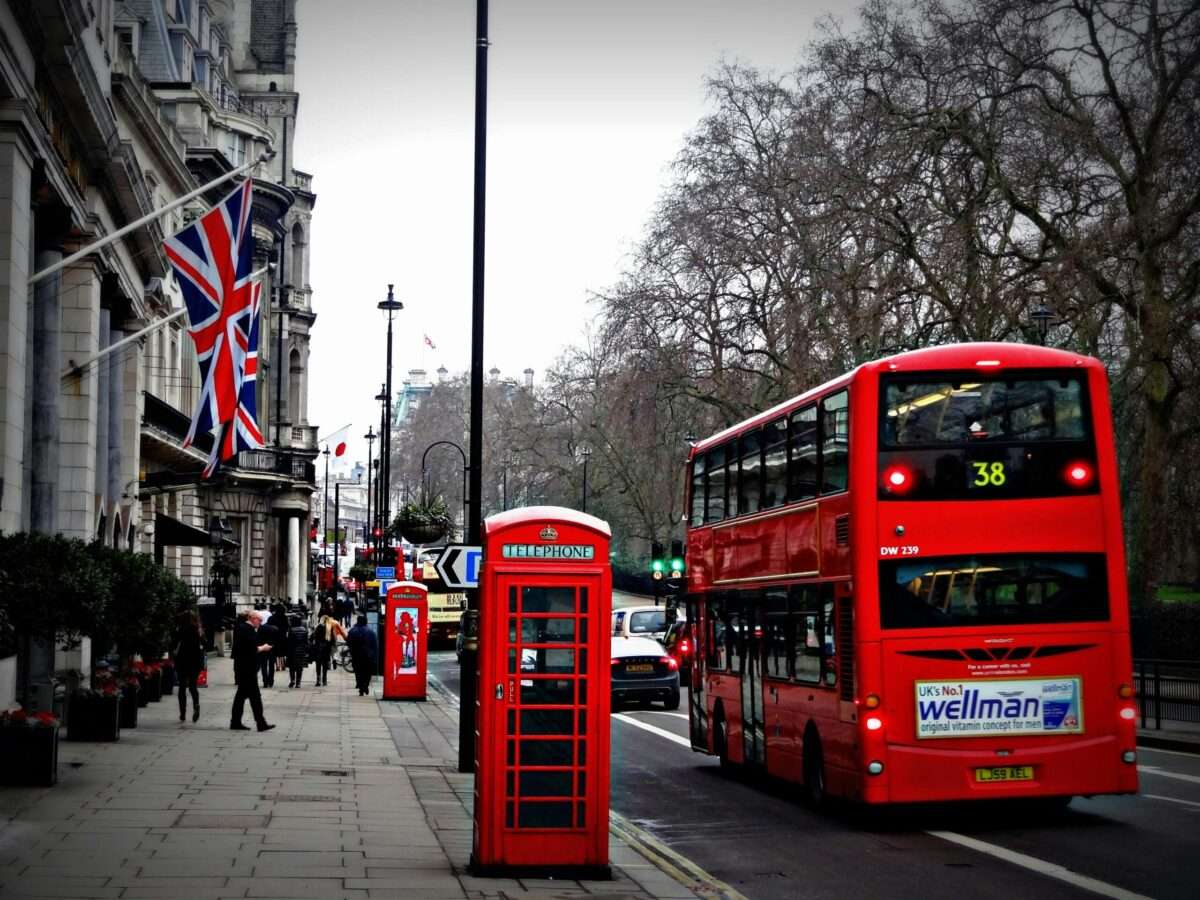 英国的人工智能法案--迄今为止我们的理解.....